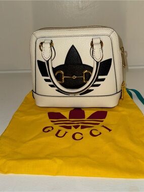 Gucci White Leather Mini Top-Handle Bag with Black Logo